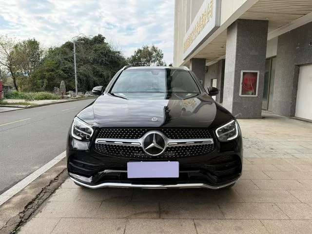 Mercedes-Benz GLC 2021 GLC 260 L 4MATIC Luxury type exterior photo 2 Mercedes-Benz GLC 2021 GLC 260 L 4MATIC Luxury type exterior photo 2