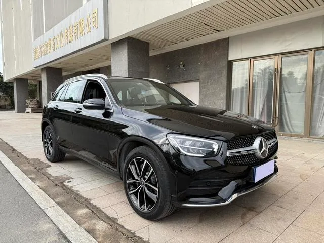 Mercedes-Benz GLC 2021 GLC 260 L 4MATIC Luxury type exterior photo 3 Mercedes-Benz GLC 2021 GLC 260 L 4MATIC Luxury type exterior photo 3