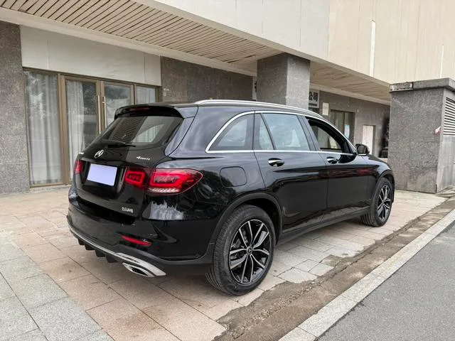 Mercedes-Benz GLC 2021 GLC 260 L 4MATIC Luxury type interior photo 8 Mercedes-Benz GLC 2021 GLC 260 L 4MATIC Luxury type interior photo 8