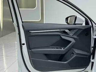 Audi A3 2023 A3L Limousine 35 TFSI Movimiento agresivo interior foto 12 Audi A3 2023 A3L Limousine 35 TFSI Movimiento agresivo interior foto 12