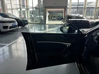 Audi A7L 2022 45 TFSI S-line Dream Building Youth Edition interior photo 9 Audi A7L 2022 45 TFSI S-line Dream Building Youth Edition interior photo 9