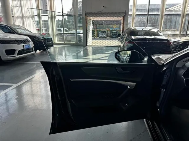 Audi A7L 2022 45 TFSI S-line Dream Building Youth Edition interior photo 9 Audi A7L 2022 45 TFSI S-line Dream Building Youth Edition interior photo 9