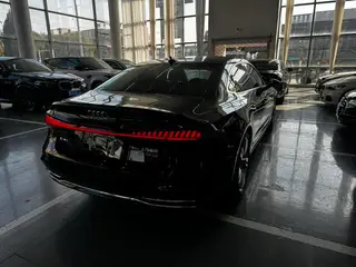Audi A7L 2022 45 TFSI S-line Dream Building Youth Edition interior photo 14 Audi A7L 2022 45 TFSI S-line Dream Building Youth Edition interior photo 14