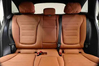 Mercedes-Benz GLC 2024 GLC 260 L 4MATIC Type dynamique 5 Siège extérieur photo 9 Mercedes-Benz GLC 2024 GLC 260 L 4MATIC Type dynamique 5 Siège extérieur photo 9
