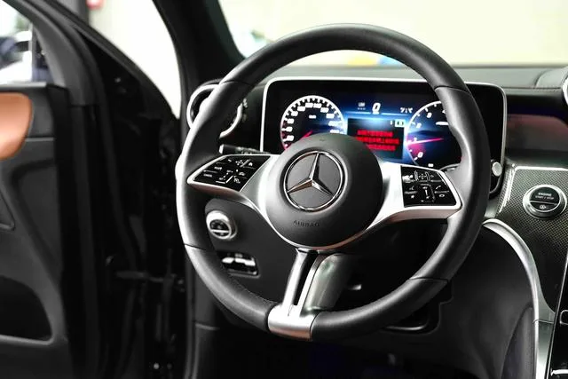 Mercedes-Benz GLC 2024 GLC 260 L 4MATIC Type dynamique 5 Siège intérieur photo 19 Mercedes-Benz GLC 2024 GLC 260 L 4MATIC Type dynamique 5 Siège intérieur photo 19