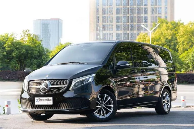 Mercedes-Benz V-Class 2022 V 260 Version pilote extérieur photo 1 Mercedes-Benz V-Class 2022 V 260 Version pilote extérieur photo 1