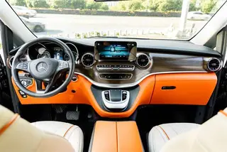 Mercedes-Benz V-Class 2022 V 260 Version pilote intérieur photo 12 Mercedes-Benz V-Class 2022 V 260 Version pilote intérieur photo 12