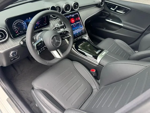 Mercedes-Benz C-Class 2023 Mise à jour C 200 L Version sportive intérieur photo 11 Mercedes-Benz C-Class 2023 Mise à jour C 200 L Version sportive intérieur photo 11