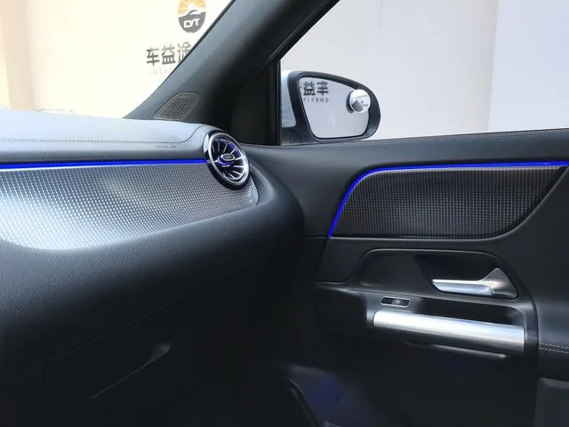 Mercedes-Benz GLA 2022 Reforma GLA 200 interior foto 13 Mercedes-Benz GLA 2022 Reforma GLA 200 interior foto 13