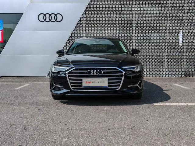 Audi A6L 2023 40 TFSI Deluxe Elegant exterior photo 2 Audi A6L 2023 40 TFSI Deluxe Elegant exterior photo 2