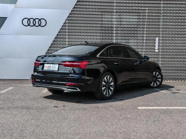 Audi A6L 2023 40 TFSI Deluxe Elegant exterior photo 4 Audi A6L 2023 40 TFSI Deluxe Elegant exterior photo 4