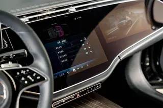 Mercedes-Benz E-Class 2024 Reforma E 300 L De lujo Coche interior foto 14 Mercedes-Benz E-Class 2024 Reforma E 300 L De lujo Coche interior foto 14