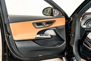 Mercedes-Benz E-Class 2024 Reforma E 300 L De lujo Coche interior foto 18 Mercedes-Benz E-Class 2024 Reforma E 300 L De lujo Coche interior foto 18