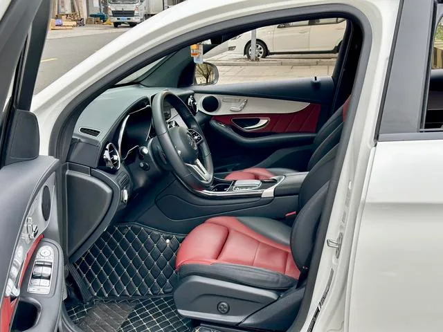 Mercedes-Benz GLC Coupe 2022 Reforma GLC 260 4MATIC Coupé SUV exterior foto 7 Mercedes-Benz GLC Coupe 2022 Reforma GLC 260 4MATIC Coupé SUV exterior foto 7