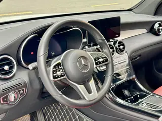 Mercedes-Benz GLC Coupe 2022 Reforma GLC 260 4MATIC Coupé SUV interior foto 12 Mercedes-Benz GLC Coupe 2022 Reforma GLC 260 4MATIC Coupé SUV interior foto 12