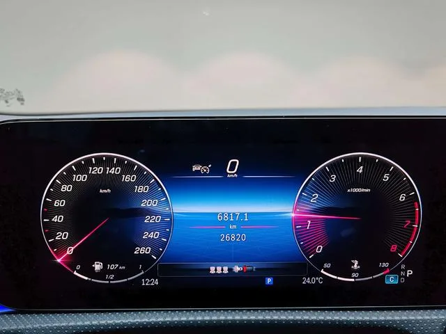 Mercedes-Benz CLA 2024 CLA 200 Four-door coupe interior photo 18 Mercedes-Benz CLA 2024 CLA 200 Four-door coupe interior photo 18