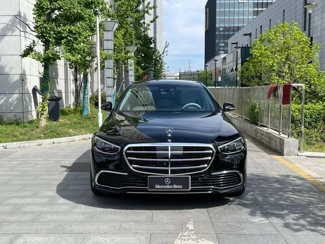 Mercedes-Benz S-Class 2022 S 400 L Type de luxe extérieur photo 2 Mercedes-Benz S-Class 2022 S 400 L Type de luxe extérieur photo 2