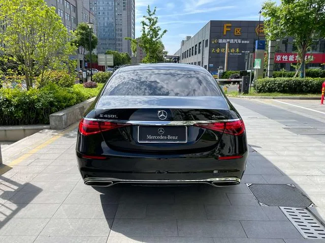 Mercedes-Benz S-Class 2022 S 400 L Type de luxe extérieur photo 6 Mercedes-Benz S-Class 2022 S 400 L Type de luxe extérieur photo 6
