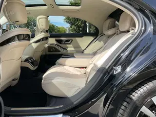 Mercedes-Benz S-Class 2022 S 400 L Type de luxe intérieur photo 11 Mercedes-Benz S-Class 2022 S 400 L Type de luxe intérieur photo 11