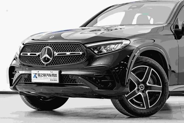 Mercedes-Benz GLC Coupe 2025 Mise à jour GLC 260 4MATIC Coupé SUV extérieur photo 2 Mercedes-Benz GLC Coupe 2025 Mise à jour GLC 260 4MATIC Coupé SUV extérieur photo 2