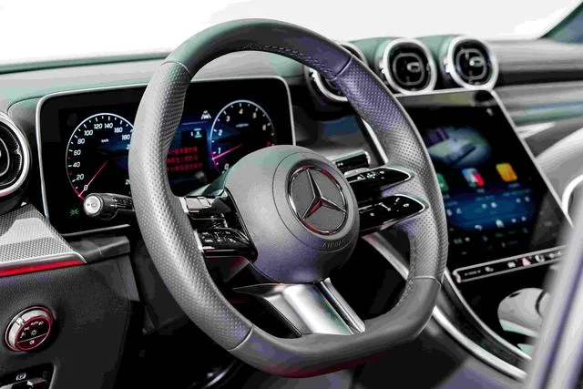 Mercedes-Benz GLC Coupe 2025 Mise à jour GLC 260 4MATIC Coupé SUV intérieur photo 11 Mercedes-Benz GLC Coupe 2025 Mise à jour GLC 260 4MATIC Coupé SUV intérieur photo 11