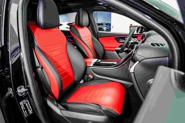 Mercedes-Benz GLC Coupe 2025 Mise à jour GLC 260 4MATIC Coupé SUV intérieur photo 18 Mercedes-Benz GLC Coupe 2025 Mise à jour GLC 260 4MATIC Coupé SUV intérieur photo 18