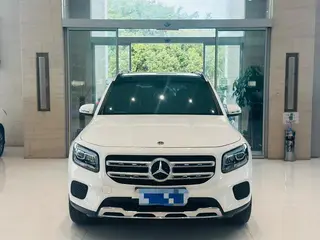 Mercedes-Benz GLB 2022 Second change GLB 200 Fashionable exterior photo 2 Mercedes-Benz GLB 2022 Second change GLB 200 Fashionable exterior photo 2