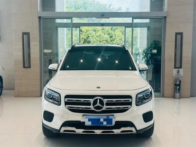 Mercedes-Benz GLB 2022 Second change GLB 200 Fashionable exterior photo 2 Mercedes-Benz GLB 2022 Second change GLB 200 Fashionable exterior photo 2