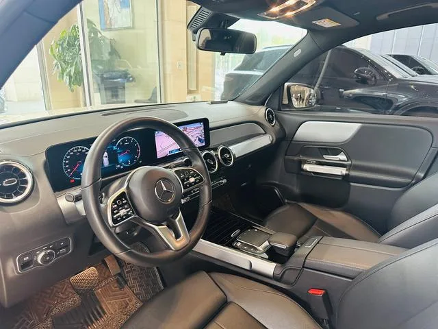 Mercedes-Benz GLB 2022 Second change GLB 200 Fashionable exterior photo 4 Mercedes-Benz GLB 2022 Second change GLB 200 Fashionable exterior photo 4