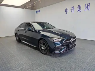Mercedes-Benz C-Class 2022 C 260 L Versión deportiva exterior foto 3 Mercedes-Benz C-Class 2022 C 260 L Versión deportiva exterior foto 3