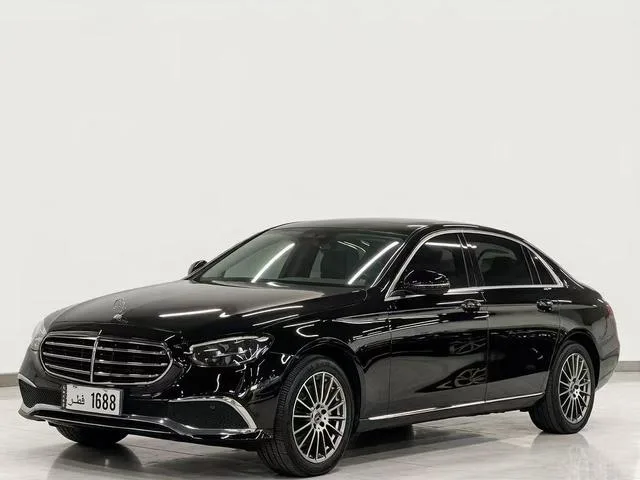 Mercedes-Benz E-Class 2022 E 260 L Coche exterior foto 1 Mercedes-Benz E-Class 2022 E 260 L Coche exterior foto 1