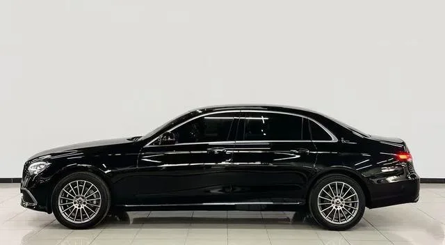Mercedes-Benz E-Class 2022 E 260 L Coche exterior foto 3 Mercedes-Benz E-Class 2022 E 260 L Coche exterior foto 3