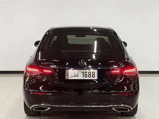 Mercedes-Benz E-Class 2022 E 260 L Coche exterior foto 5 Mercedes-Benz E-Class 2022 E 260 L Coche exterior foto 5