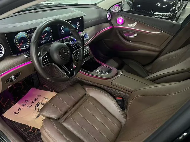 Mercedes-Benz E-Class 2022 E 260 L Coche interior foto 6 Mercedes-Benz E-Class 2022 E 260 L Coche interior foto 6