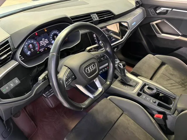 Audi Q3 2020 40 TFSI Fashion dynamic type exterior photo 4 Audi Q3 2020 40 TFSI Fashion dynamic type exterior photo 4