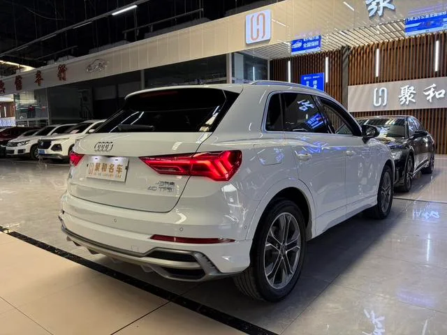 Audi Q3 2020 40 TFSI Fashion dynamic type interior photo 12 Audi Q3 2020 40 TFSI Fashion dynamic type interior photo 12