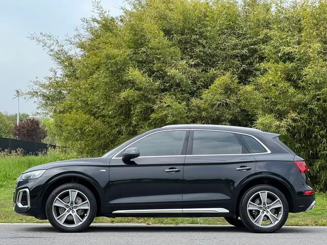 Audi Q5L 2022 45T Deluxe dinámico exterior foto 4