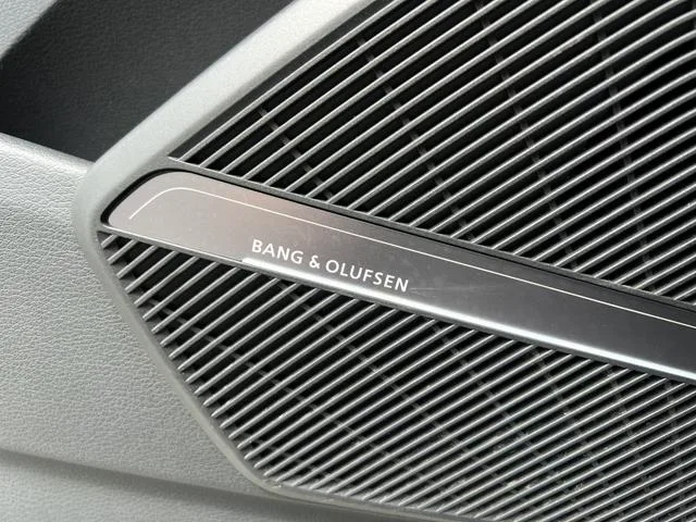 Audi Q5L 2022 45T Deluxe dinámico interior foto 18
