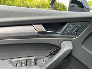 Audi Q5L 2022 45T Deluxe dinámico interior foto 19
