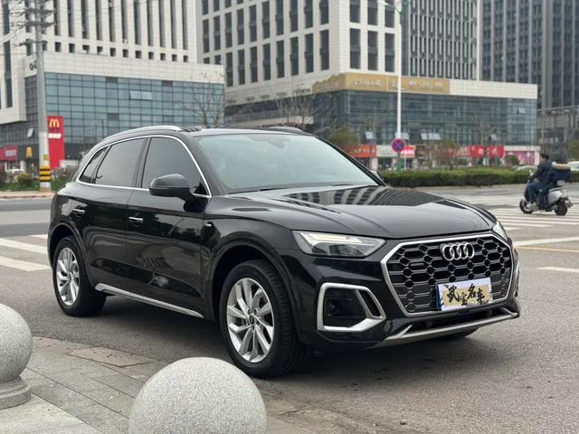 Audi Q5L 2022 Restyling 40T Deluxe Dynamic exterior photo 3 Audi Q5L 2022 Restyling 40T Deluxe Dynamic exterior photo 3