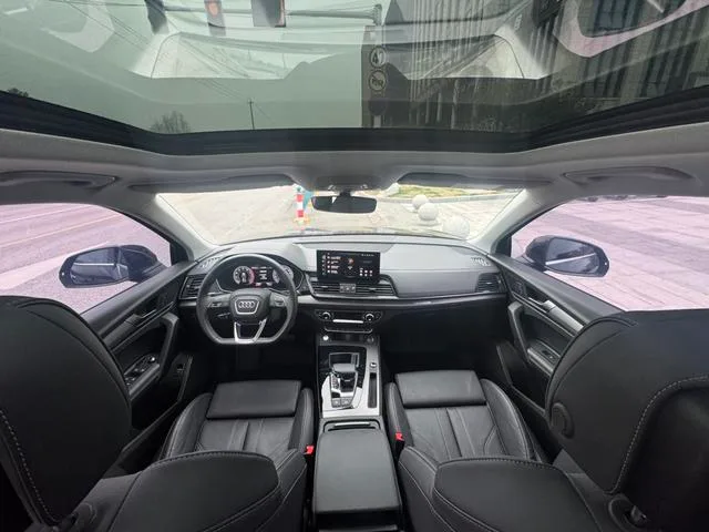 Audi Q5L 2022 Restyling 40T Deluxe Dynamic interior photo 8 Audi Q5L 2022 Restyling 40T Deluxe Dynamic interior photo 8