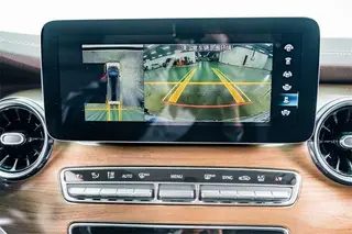 Mercedes-Benz V-Class 2022 V 260 L Edición de lujo de batalla larga interior foto 11 Mercedes-Benz V-Class 2022 V 260 L Edición de lujo de batalla larga interior foto 11