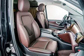Mercedes-Benz V-Class 2022 V 260 L Edición de lujo de batalla larga interior foto 20 Mercedes-Benz V-Class 2022 V 260 L Edición de lujo de batalla larga interior foto 20