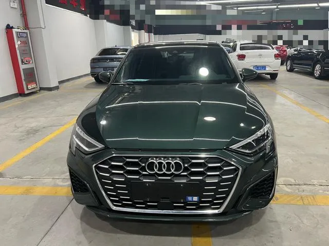 Audi A3 2024 A3L Limousine 35 TFSI Tipo progresivo y elegante exterior foto 5 Audi A3 2024 A3L Limousine 35 TFSI Tipo progresivo y elegante exterior foto 5