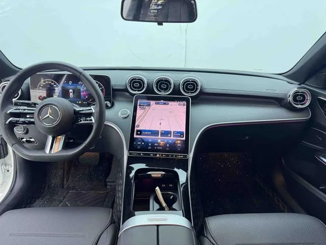Mercedes-Benz C-Class 2023 C 260 L Sports version interior photo 9 Mercedes-Benz C-Class 2023 C 260 L Sports version interior photo 9