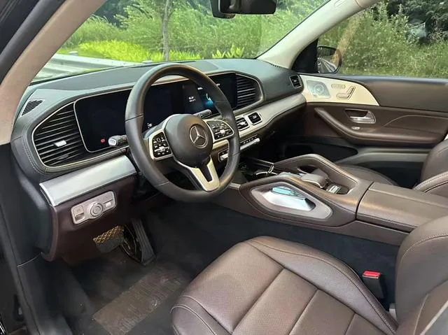 Mercedes-Benz GLE (Imported) 2021 GLE 450 4MATIC Estilo de moda exterior foto 3 Mercedes-Benz GLE (Imported) 2021 GLE 450 4MATIC Estilo de moda exterior foto 3