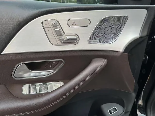 Mercedes-Benz GLE (Imported) 2021 GLE 450 4MATIC Estilo de moda exterior foto 4 Mercedes-Benz GLE (Imported) 2021 GLE 450 4MATIC Estilo de moda exterior foto 4