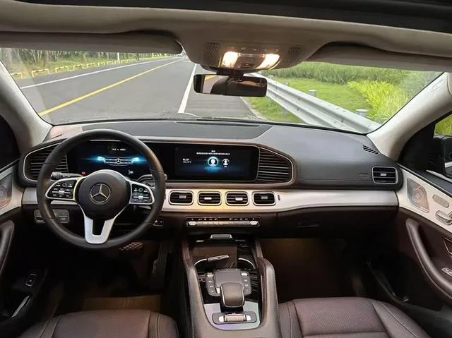 Mercedes-Benz GLE (Imported) 2021 GLE 450 4MATIC Estilo de moda interior foto 6 Mercedes-Benz GLE (Imported) 2021 GLE 450 4MATIC Estilo de moda interior foto 6