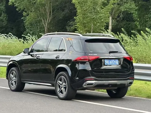 Mercedes-Benz GLE (Imported) 2021 GLE 450 4MATIC Estilo de moda interior foto 8 Mercedes-Benz GLE (Imported) 2021 GLE 450 4MATIC Estilo de moda interior foto 8