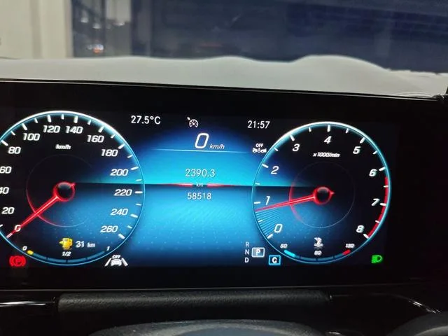 Mercedes-Benz GLA 2023 GLA 200 interior foto 6 Mercedes-Benz GLA 2023 GLA 200 interior foto 6